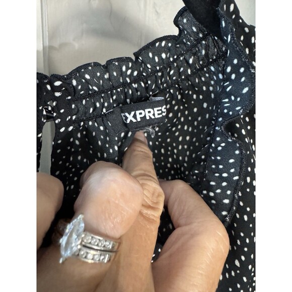 Express Ruffled Polka Dot Black White Short Sleeve Flowy Blouse Women’s Large - Picture 6 of 6
